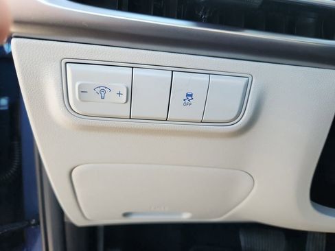 Used 2025 Hyundai Tucson SE image 24