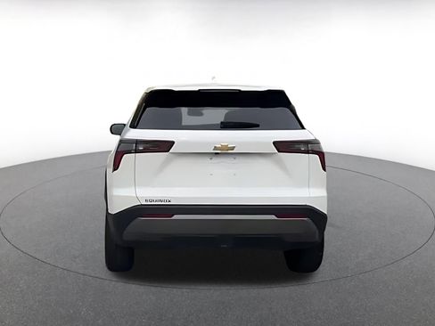 Used 2025 Chevrolet Equinox LT image 11