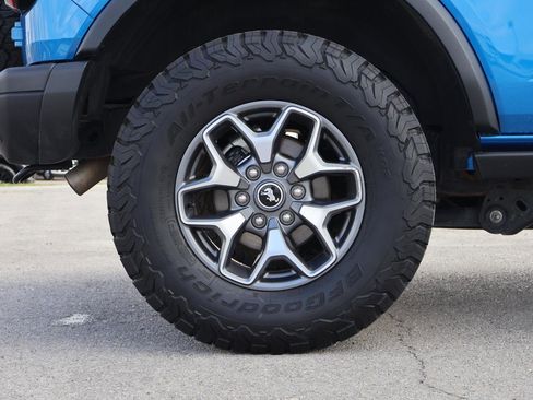 Certified 2025 Ford Bronco Badlands image 10