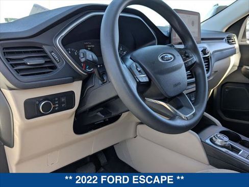Certified 2022 Ford Escape SE image 12