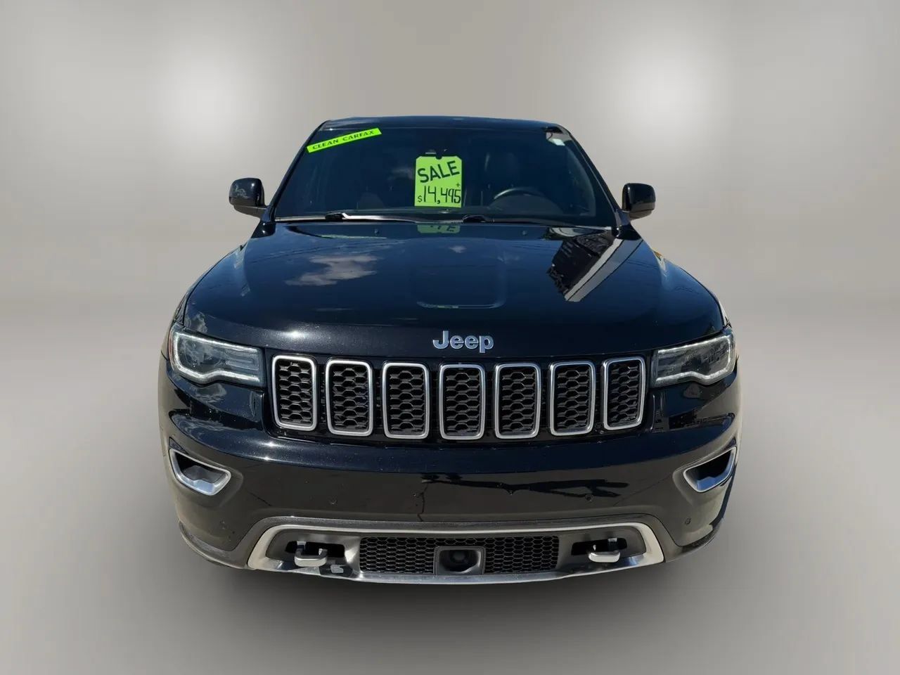 Used 2018 Jeep Grand Cherokee Limited AWD/4WD image 2