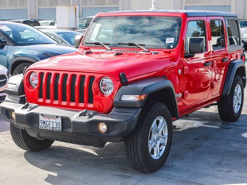 Used 2020 Jeep Wrangler Unlimited Sport S image 3