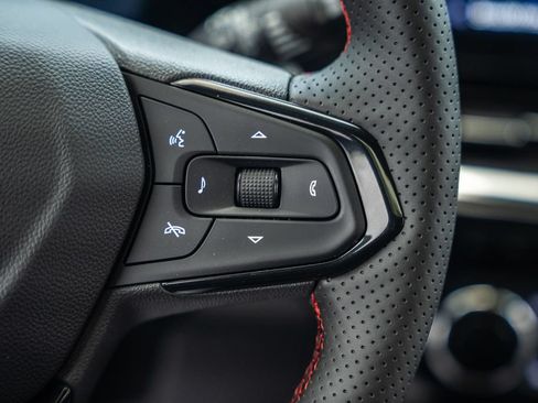 New 2026 Chevrolet Trax RS w/ Sunroof Package FWD image 28