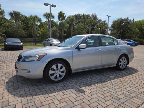 Used 2010 Honda Accord EX-L image 3