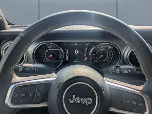 Used 2023 Jeep Wrangler Unlimited Sahara AWD/4WD image 29