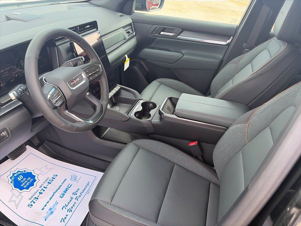 New 2027 GMC Terrain AT4 w/ Technology Package II AWD/4WD image 16
