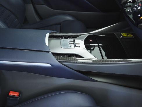 Used 2023 Ferrari Purosangue AWD/4WD image 20