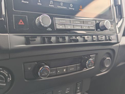 New 2026 Nissan Frontier SV w/ All-Weather Content Package AWD/4WD image 19
