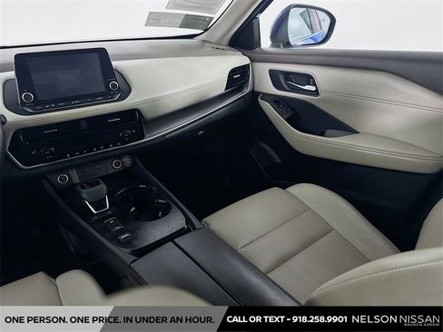 Certified 2021 Nissan Rogue SV w/ Premium Package image 23