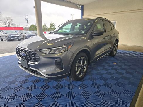 Used 2023 Ford Escape ST-Line w/ Tech Pack #1 image 3