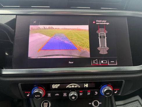 Used 2021 Audi Q3 2.0T Premium w/ Convenience Package image 25