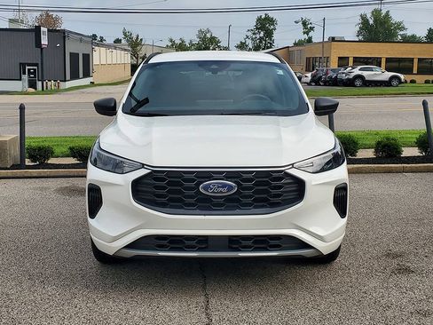 Used 2023 Ford Escape ST-Line w/ Tech Pack #1 AWD/4WD image 2