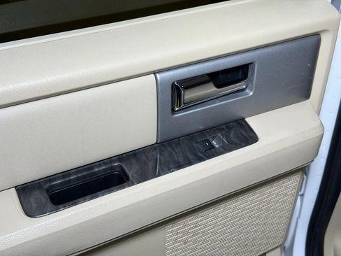 Used 2015 Ford Expedition EL Limited w/ Equipment Group 301A image 22