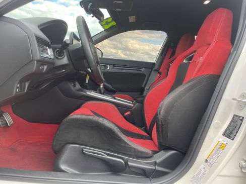 Used 2023 Honda Civic Type R image 12
