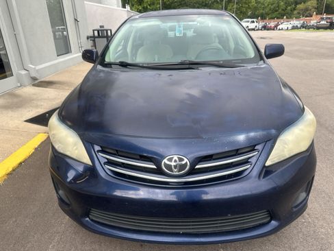 Used 2013 Toyota Corolla LE FWD image 2