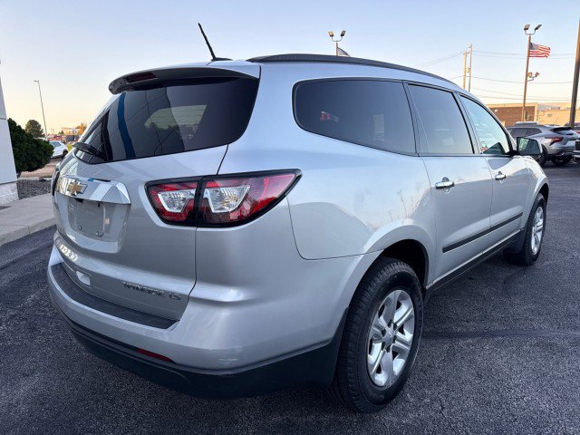 Used 2016 Chevrolet Traverse LS FWD image 3