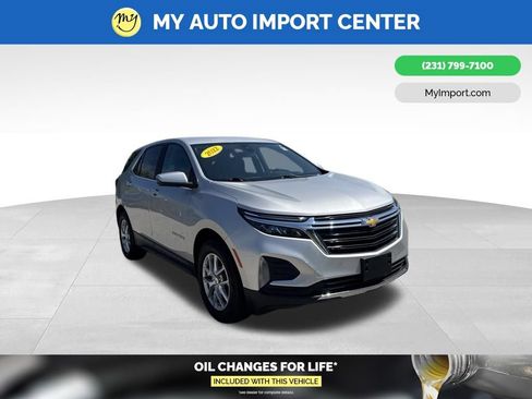 Used 2022 Chevrolet Equinox LT w/ Driver Convenience Package AWD/4WD image 1