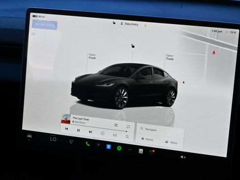 Used 2025 Tesla Model 3 Long Range image 29
