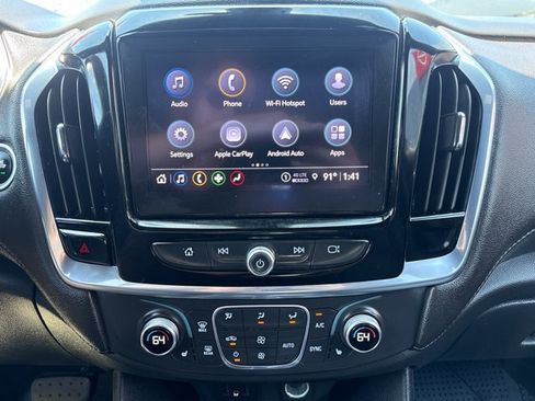 Used 2022 Chevrolet Traverse LT AWD/4WD image 19