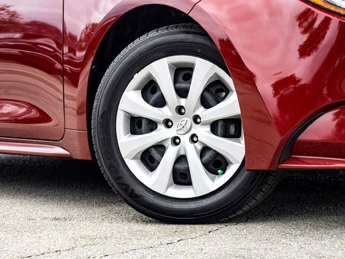 Used 2026 Toyota Corolla LE image 2