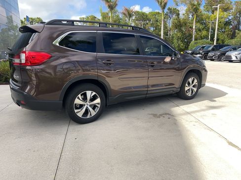 Used 2019 Subaru Ascent Premium image 8