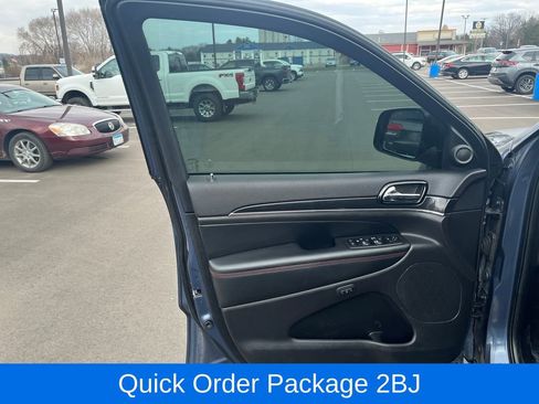 Used 2020 Jeep Grand Cherokee Trailhawk w/ Trailhawk Luxury Group image 13