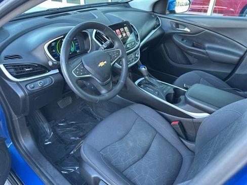 Used 2017 Chevrolet Volt LT w/ Comfort Package image 14