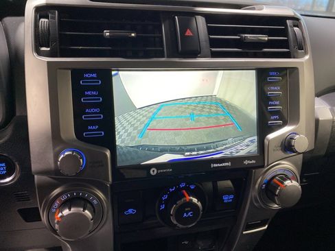 Used 2020 Toyota 4Runner SR5 Premium image 19