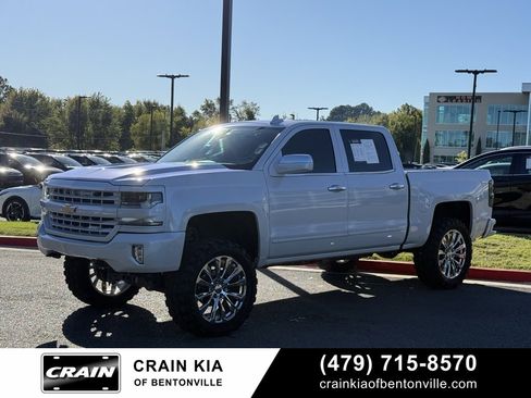 Used 2018 Chevrolet Silverado 1500 LT w/ All Star Edition image 3