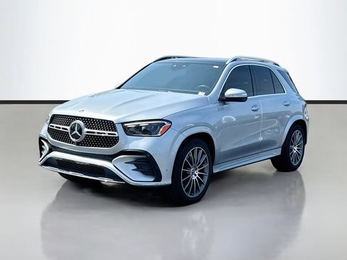 Used 2024 Mercedes-Benz GLE 450 4MATIC image 3