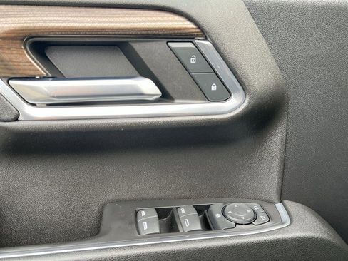 Used 2023 Chevrolet Silverado 1500 RST w/ Z71 Off-Road Package image 22