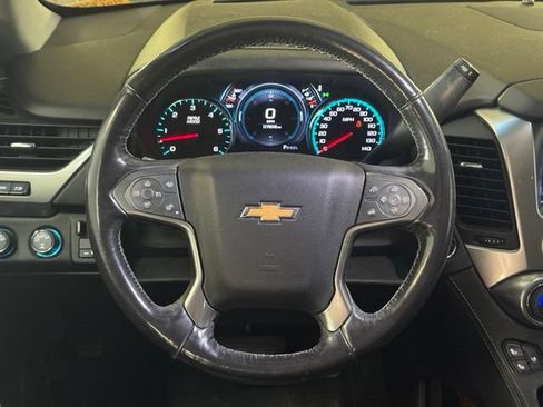 Used 2018 Chevrolet Suburban Premier AWD/4WD image 9