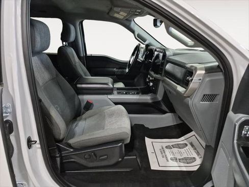 Used 2022 Ford F150 XLT w/ Equipment Group 302A High image 17