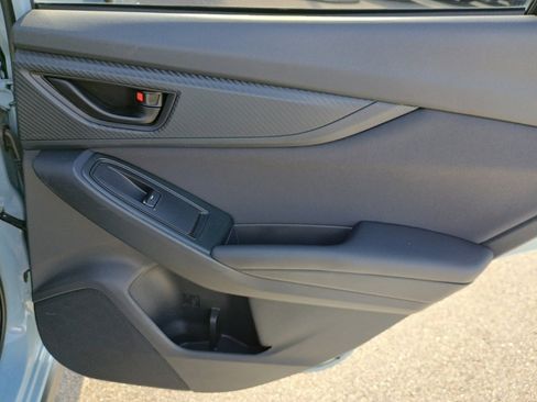 Used 2019 Subaru Crosstrek 2.0i Premium w/ Eyesight System image 18