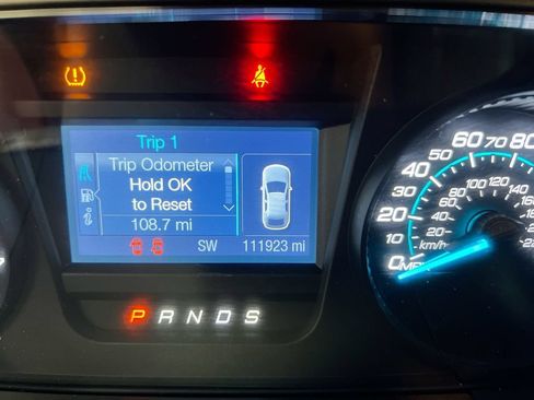 Used 2014 Ford Taurus SEL FWD image 13