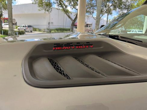 New 2024 RAM 2500 Limited image 15