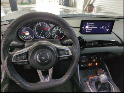 Used 2024 MAZDA MX-5 Miata RF Club w/ Interior Package image 6