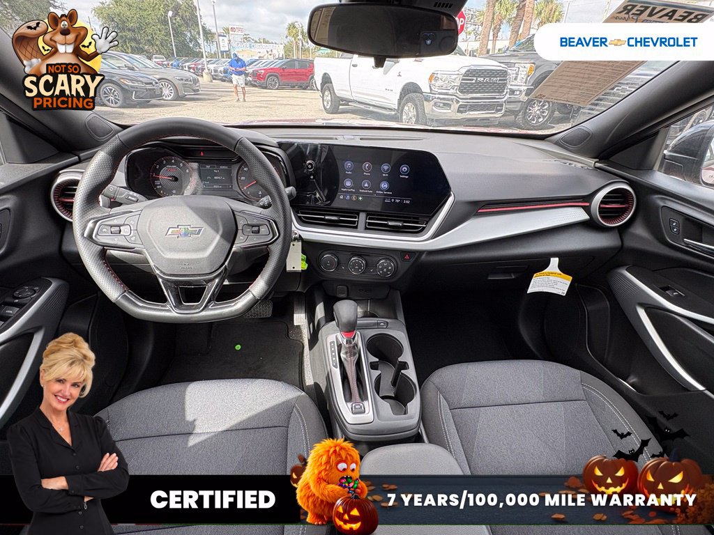 Used 2025 Chevrolet Trax RS w/ Sunroof Package FWD image 25