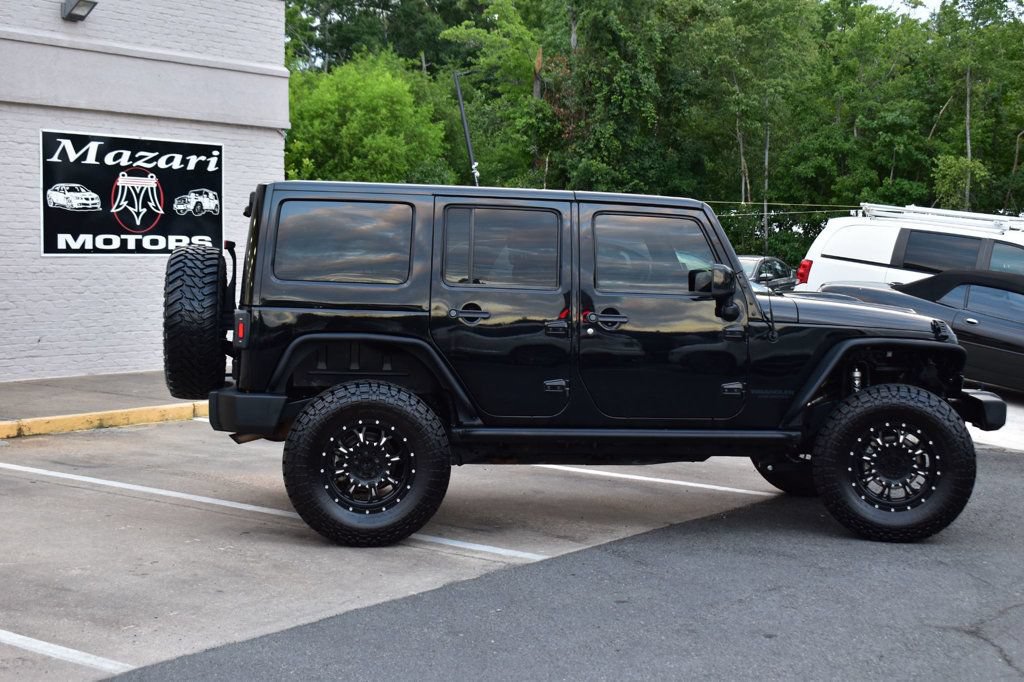 Used 2015 Jeep Wrangler Unlimited Sahara AWD/4WD image 4
