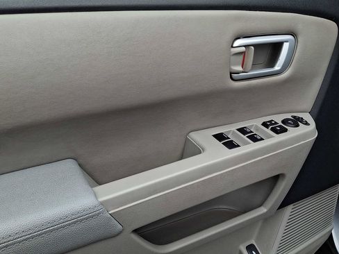 Used 2010 Honda Pilot EX-L image 13