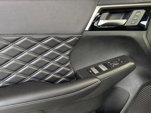 New 2026 Nissan Rogue Platinum image 11