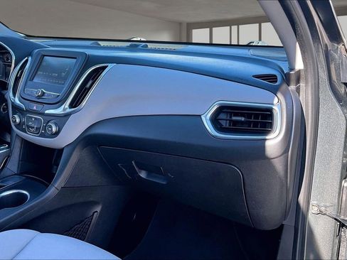 Used 2018 Chevrolet Equinox LS image 24