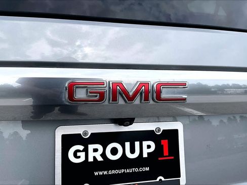 Used 2023 GMC Yukon Denali AWD/4WD image 10