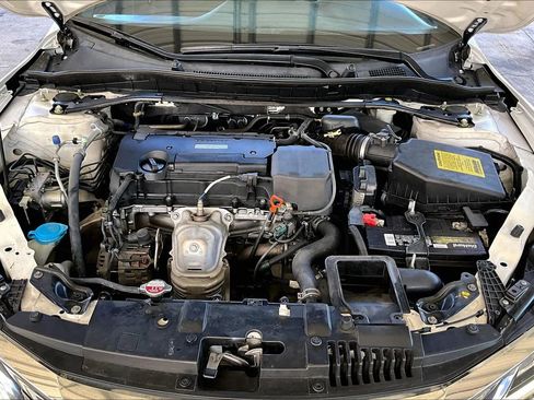 Used 2017 Honda Accord Sport image 26