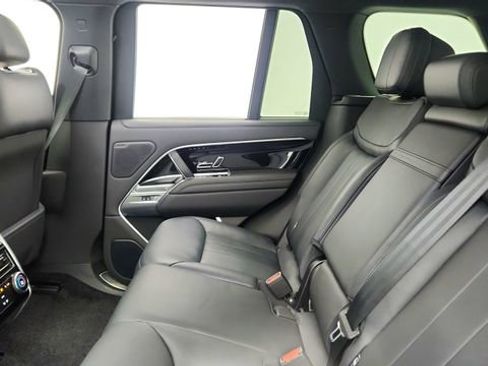 Used 2025 Land Rover Range Rover SE AWD/4WD image 27