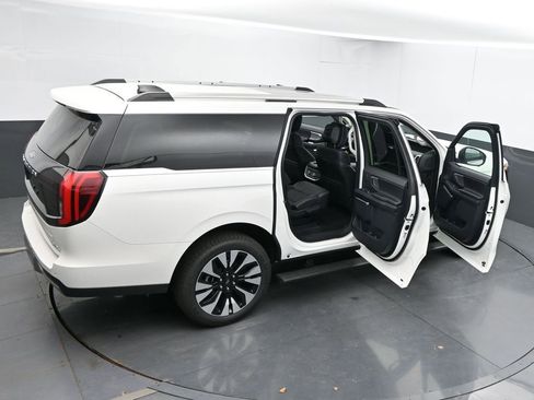 New 2026 Ford Expedition Max Platinum w/ Driver's Package AWD/4WD image 71