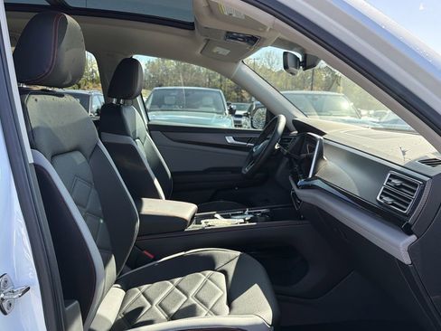 New 2026 Volkswagen Atlas Peak Edition image 22