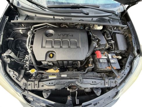 Used 2014 Toyota Corolla S Premium w/ Driver Convenience Package image 29