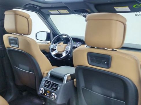 Used 2023 Land Rover Discovery HSE R-Dynamic AWD/4WD image 27