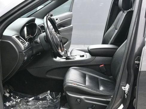 Used 2021 Jeep Grand Cherokee Limited image 17